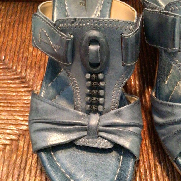 Wedge Sandals - Picture 2 of 5